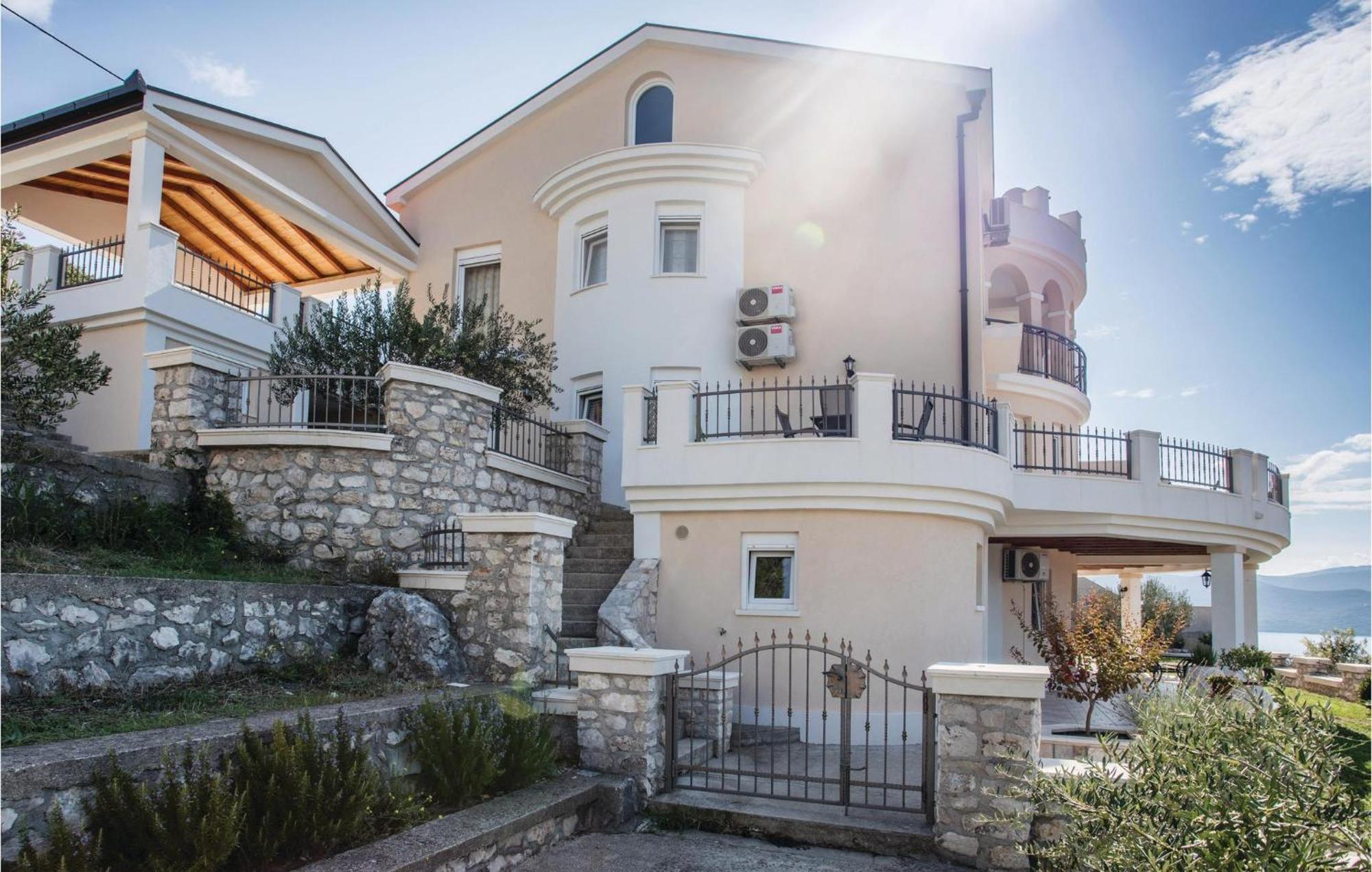 Lovely Apartment In Komarna With House Sea View Klek Εξωτερικό φωτογραφία